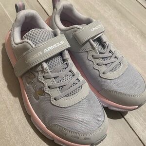 Girls Under Armour Sneakers